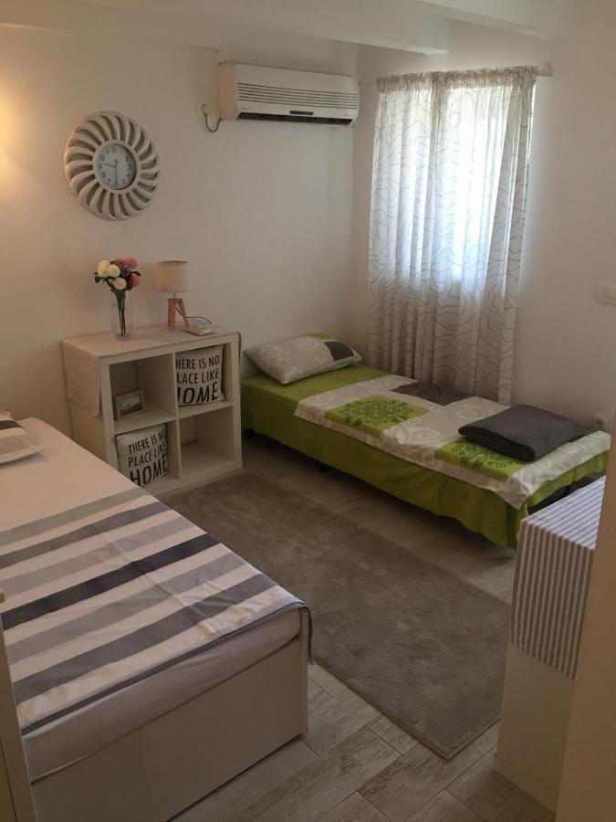 Alex Apartments บุดวา ภายนอก รูปภาพ